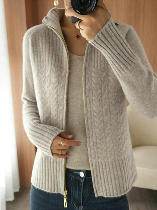 Mila -  Sweater with Zipper & V-Neck